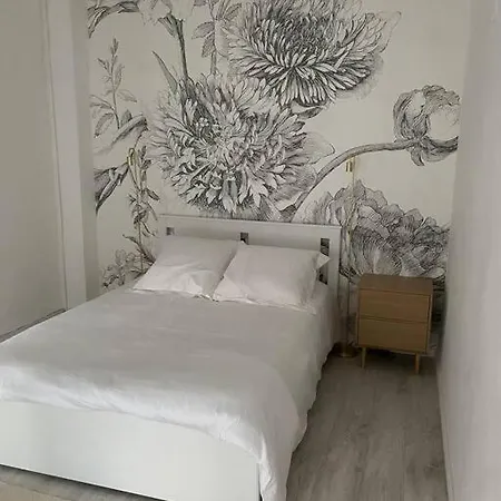 Apartment Beautiful Central Beach In Juan Les Pins