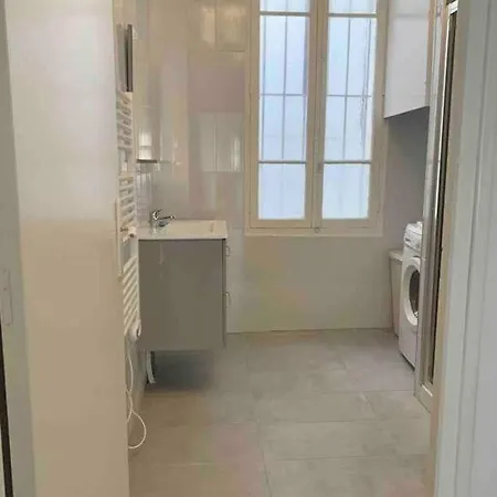 Apartment Beautiful Central Beach In Juan Les Pins