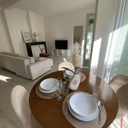 Apartment Beautiful Central Beach In Juan Les Pins