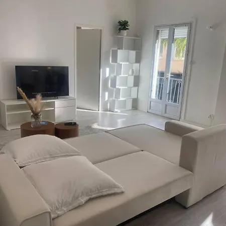 Beautiful Central Beach In Juan Les Pins Apartment *