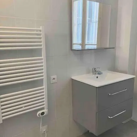 Apartment Beautiful Central Beach In Juan Les Pins